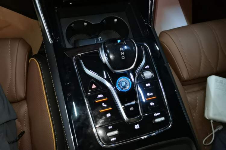 Used BYD Tang New Energy 2021 DM-i 112KM Prestige Model Gear Lever