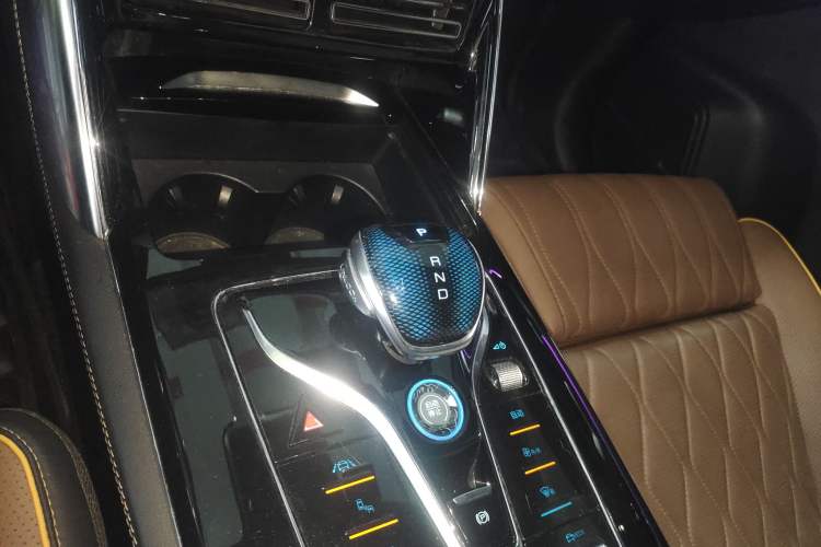 Used BYD Tang New Energy 2021 DM-i 112KM Prestige Model Gear Lever
