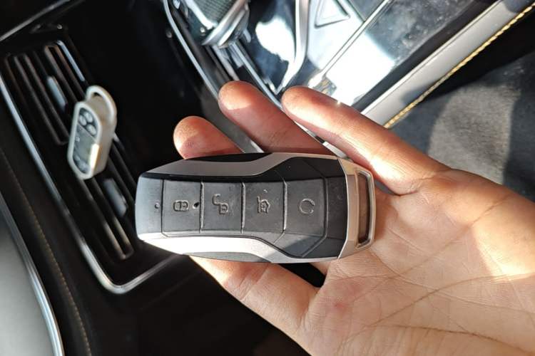 Used BYD Tang New Energy 2021 DM-i 112KM Prestige Model Interior 1