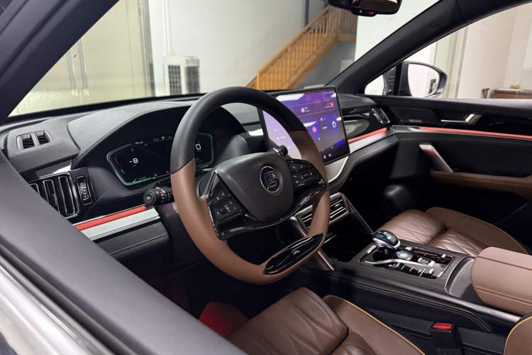 Used BYD Tang New Energy 2021 DM-i 112KM Prestige Model Interior 2