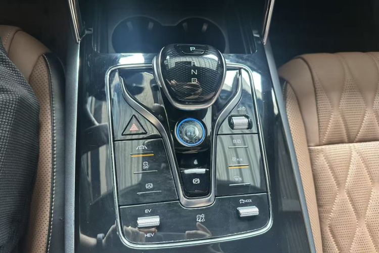 Used BYD Tang New Energy 2021 DM-i 112KM Prestige Model Interior 2