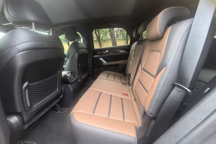 Used BYD Tang New Energy 2021 DM 2.0T Four-Wheel Drive Performance Edition Prestige Model Interior 2