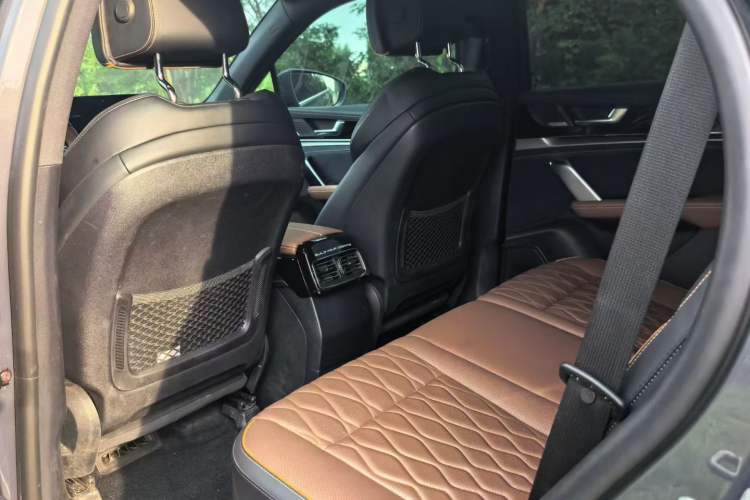 Used BYD Tang New Energy 2021 DM-i 112KM Prestige Model Interior 2