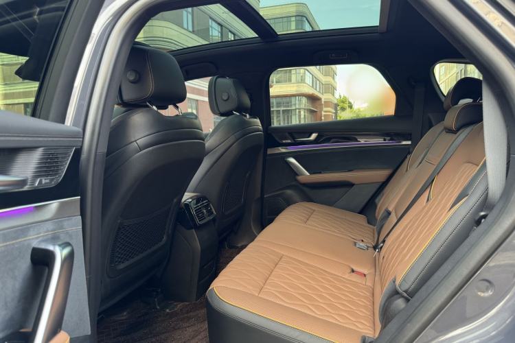 Used BYD Tang New Energy 2021 DM-i 112KM Prestige Model Interior 4