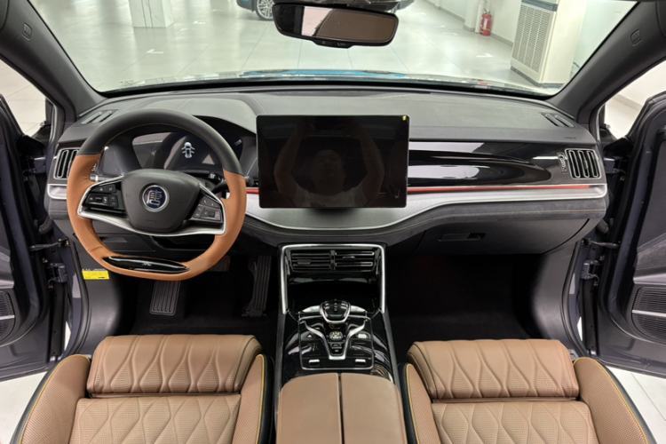 Used BYD Tang New Energy 2021 DM-i 112KM Prestige Model Interior 5