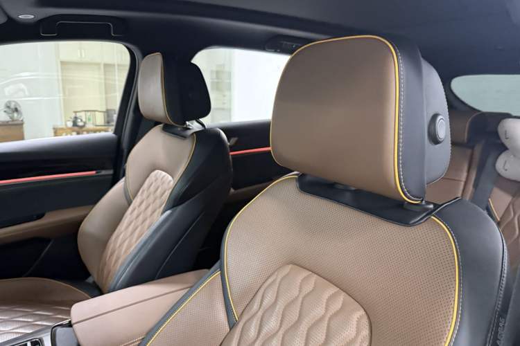 Used BYD Tang New Energy 2021 DM-i 112KM Prestige Model Interior 7