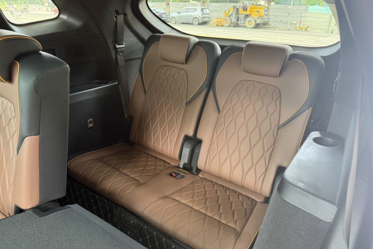 Used BYD Tang New Energy 2021 DM-i 112KM Prestige Model Interior 7
