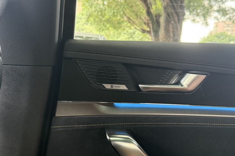 Used BYD Tang New Energy 2021 DM-i 112KM Prestige Model Interior 8