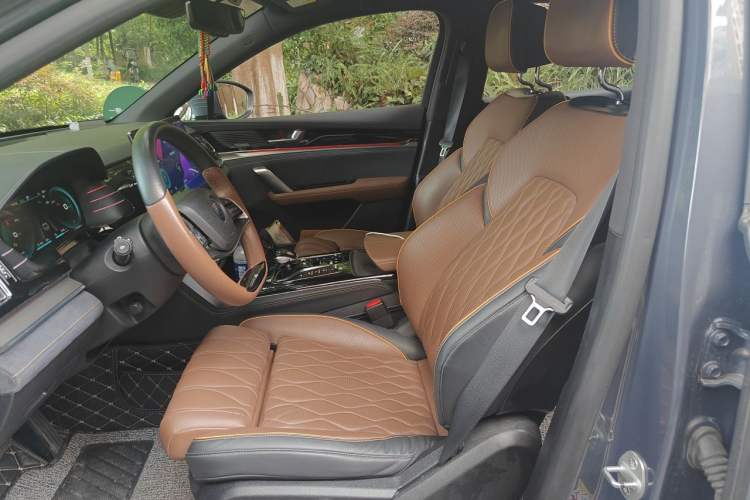 Used BYD Tang New Energy 2021 DM 2.0T Four-Wheel Drive High-Performance Flagship Model Left Front Seat