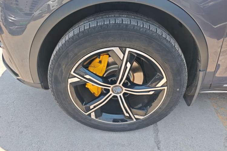 Used BYD Tang New Energy 2021 DM-i 112KM Prestige Model Left Front Wheel Hub