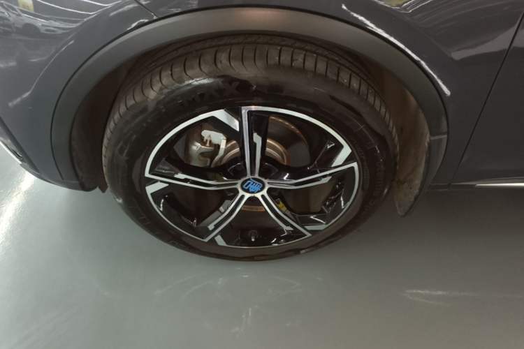 Used BYD Tang New Energy 2021 DM-i 112KM Prestige Model Left Front Wheel Hub