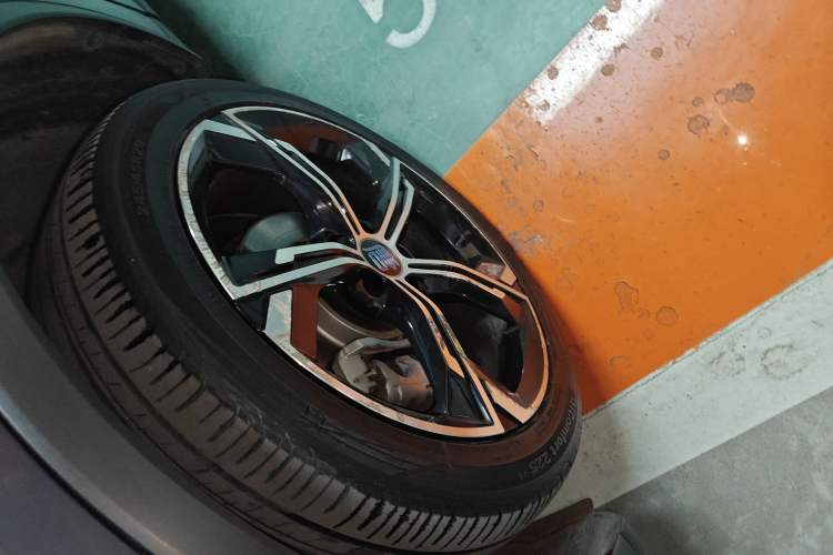 Used BYD Tang New Energy 2021 DM-i 112KM Prestige Model Left Front Wheel Hub