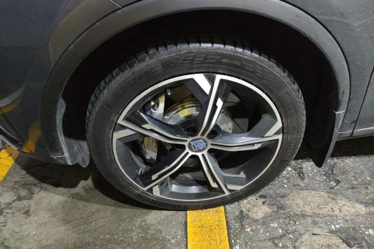 Used BYD Tang New Energy 2021 DM-i 112KM Prestige Model Left Front Wheel Hub
