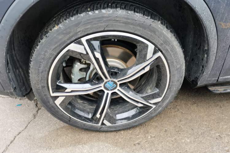 Used BYD Tang New Energy 2021 DM-i 112KM Prestige Model Left Front Wheel Hub