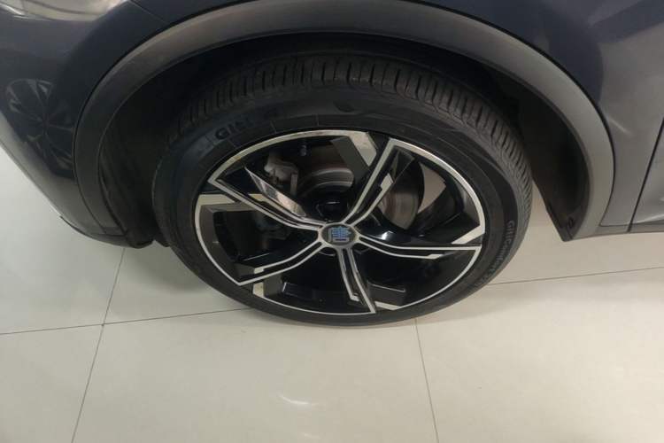 Used BYD Tang New Energy 2021 DM-i 112KM Prestige Model Left Front Wheel Hub