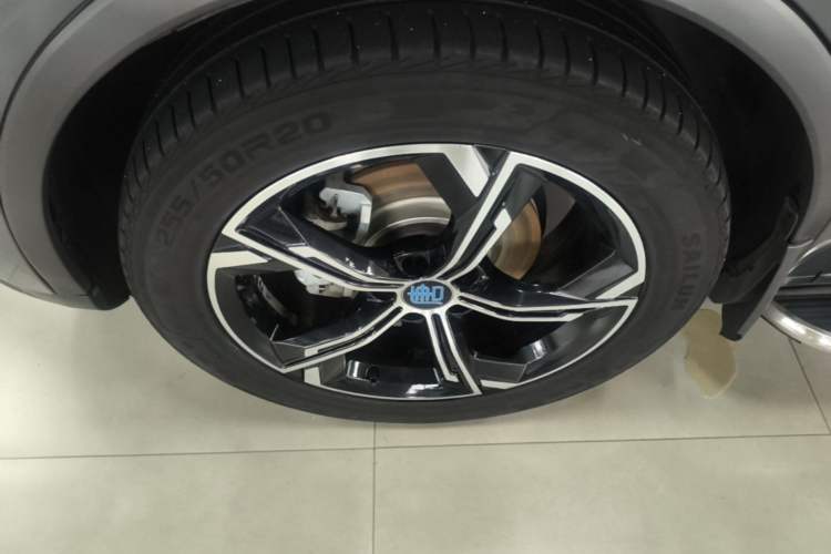 Used BYD Tang New Energy 2021 DM-i 112KM Prestige Model Left Front Wheel Hub