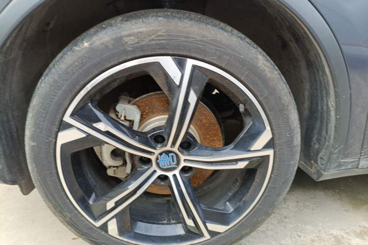 Used BYD Tang New Energy 2021 DM-i 112KM Prestige Model Left Front Wheel Hub