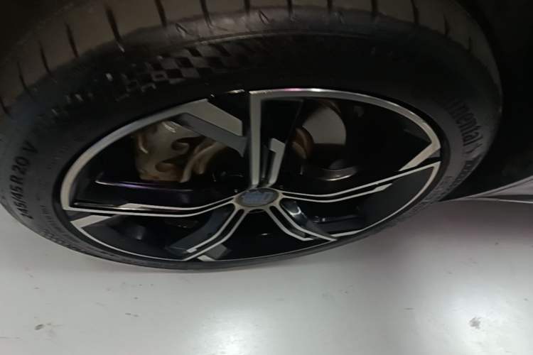 Used BYD Tang New Energy 2021 DM-i 112KM Prestige Model Left Front Wheel Hub