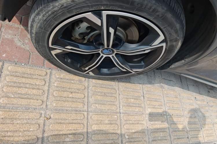 Used BYD Tang New Energy 2021 DM-i 112KM Prestige Model Left Front Wheel Hub