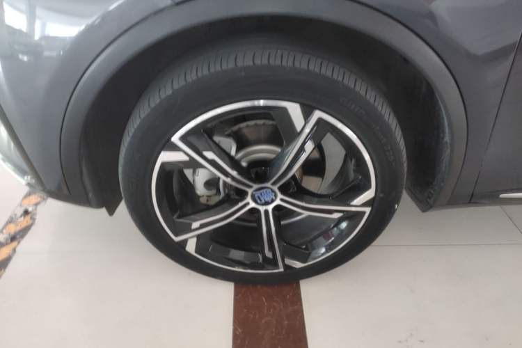 Used BYD Tang New Energy 2021 DM-i 112KM Prestige Model Left Front Wheel Hub