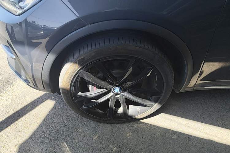 Used BYD Tang New Energy 2021 DM 2.0T Four-Wheel Drive High-Performance Flagship Model Left Front Wheel Hub