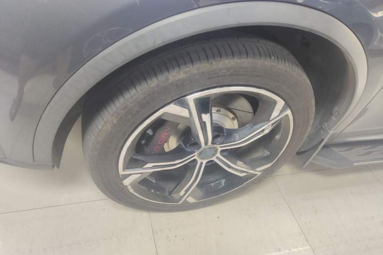 Used BYD Tang New Energy 2021 DM-i 112KM Prestige Model Left Front Wheel Hub