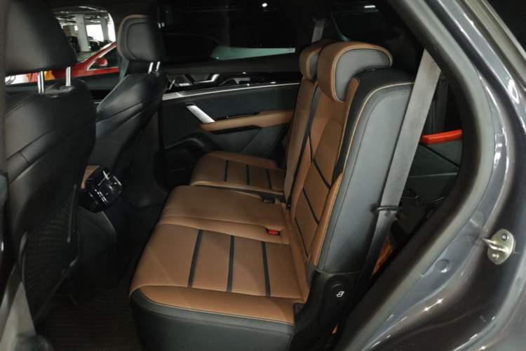 Used BYD Tang New Energy 2021 DM 2.0T Four-Wheel Drive Performance Edition Prestige Model Left Rear Seat