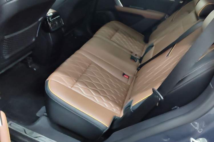 Used BYD Tang New Energy 2021 DM-i 112KM Prestige Model Left Rear Seat