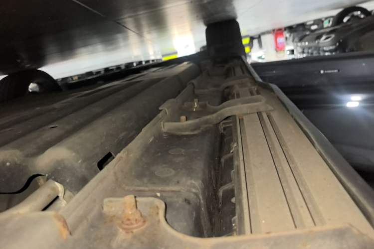 Used BYD Tang New Energy 2021 DM-i 112KM Prestige Model Left Side Sill