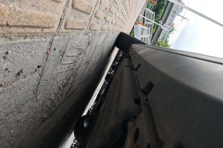 Used BYD Tang New Energy 2021 DM-i 112KM Prestige Model Left Side Sill