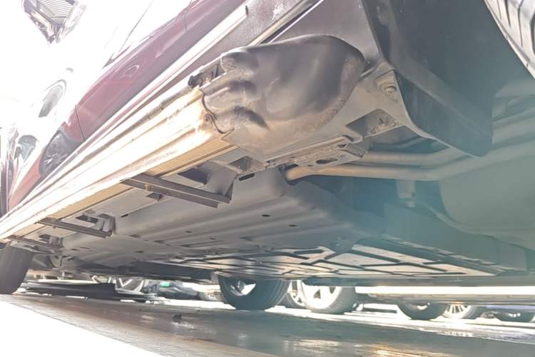 Used BYD Tang New Energy 2021 DM-i 112KM Prestige Model Left Side Sill