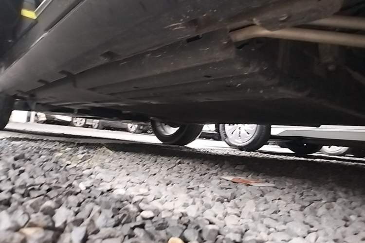 Used BYD Tang New Energy 2021 DM-i 112KM Prestige Model Left Side Sill