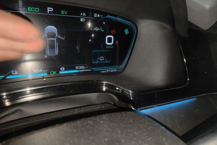Used BYD Tang New Energy 2021 DM-i 112KM Prestige Model Odometer Close Up