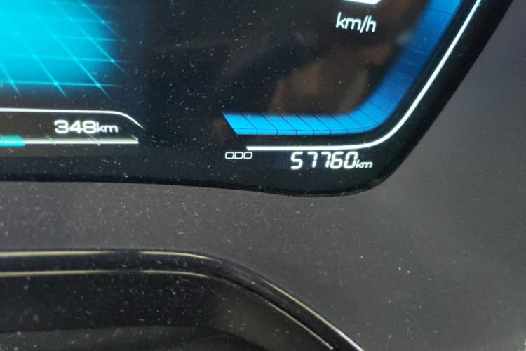 Used BYD Tang New Energy 2021 DM-i 112KM Prestige Model Odometer Close Up