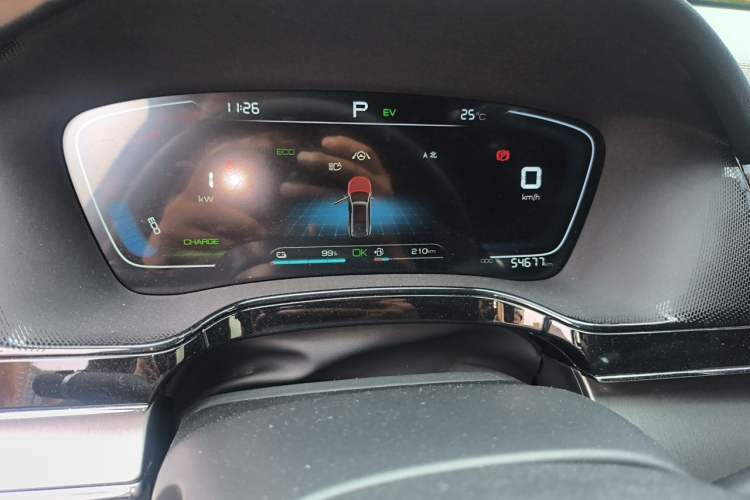 Used BYD Tang New Energy 2021 DM-i 112KM Prestige Model Odometer Close Up