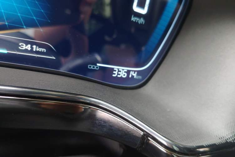 Used BYD Tang New Energy 2021 DM-i 112KM Prestige Model Odometer Close Up