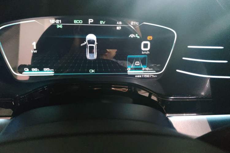 Used BYD Tang New Energy 2021 DM 2.0T Four-Wheel Drive High-Performance Flagship Model Odometer Close Up