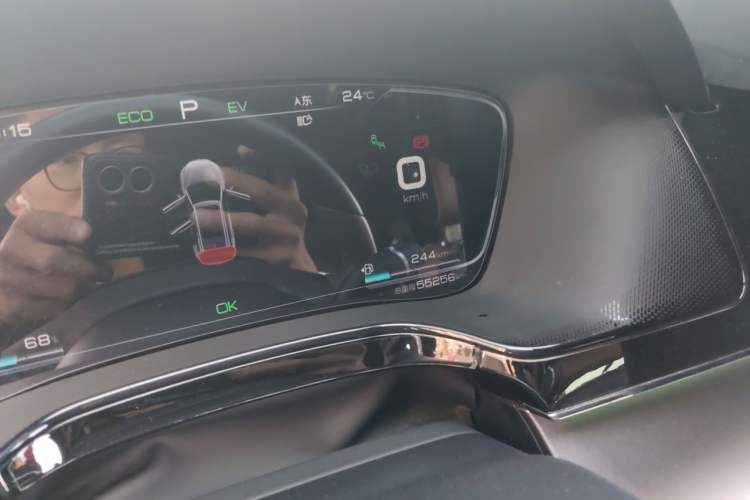 Used BYD Tang New Energy 2021 DM-i 112KM Prestige Model Odometer Close Up