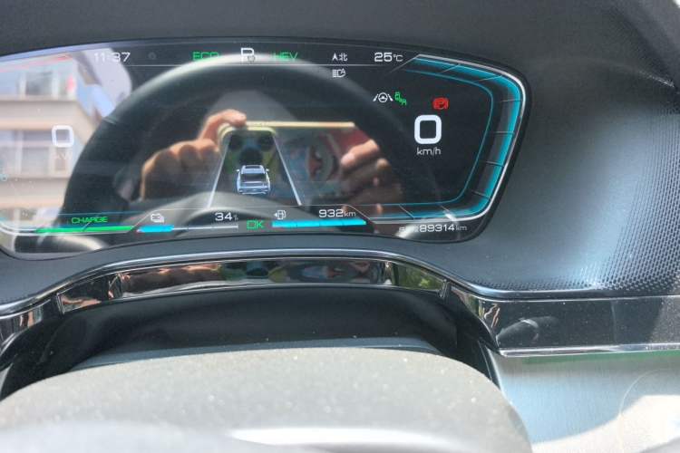 Used BYD Tang New Energy 2021 DM-i 112KM Prestige Model Odometer Close Up
