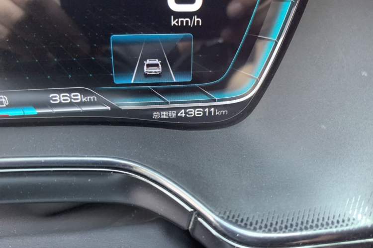 Used BYD Tang New Energy 2021 DM-i 112KM Prestige Model Odometer Close Up