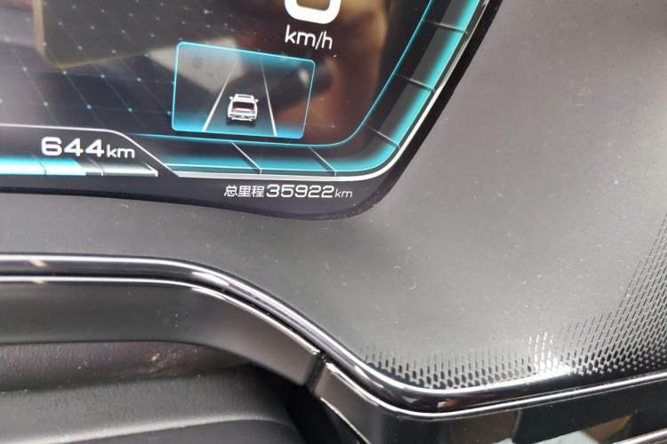 Used BYD Tang New Energy 2021 DM-i 112KM Prestige Model Odometer Close Up
