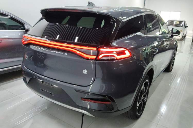 Used BYD Tang New Energy 2021 DM-i 112KM Prestige Model Rear Right 45 Deg