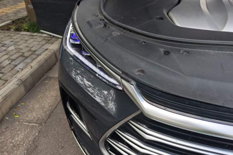 Used BYD Tang New Energy 2021 DM 2.0T Four-Wheel Drive High-Performance Flagship Model Right Front Headlight