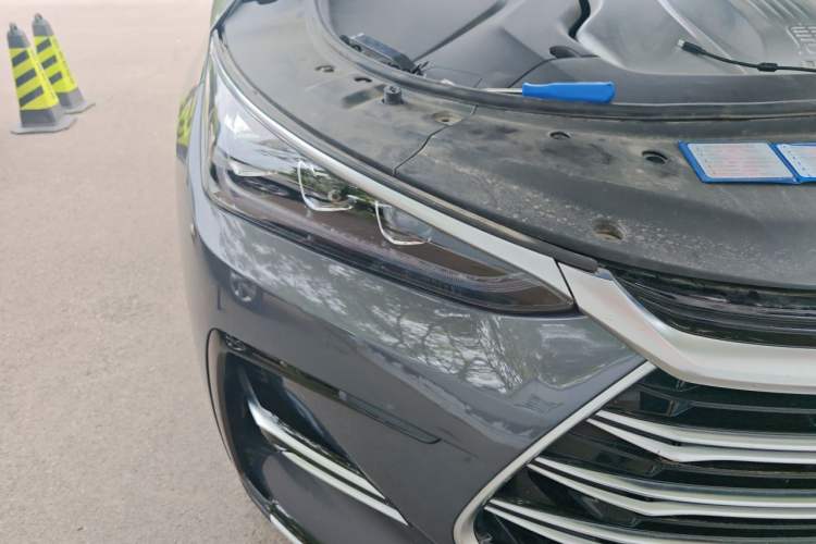 Used BYD Tang New Energy 2021 DM-i 112KM Prestige Model Right Front Headlight