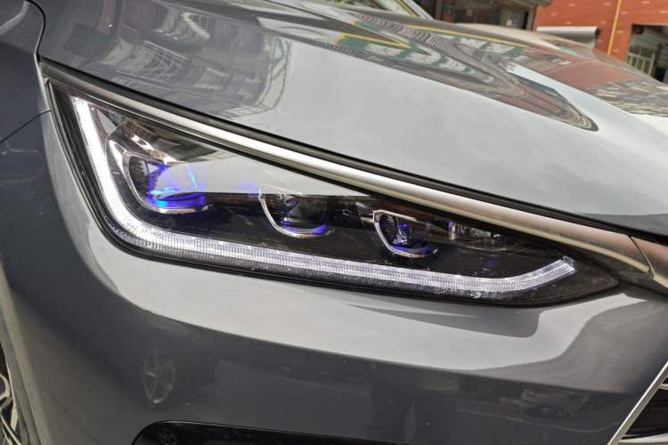 Used BYD Tang New Energy 2021 DM-i 112KM Prestige Model Right Front Headlight