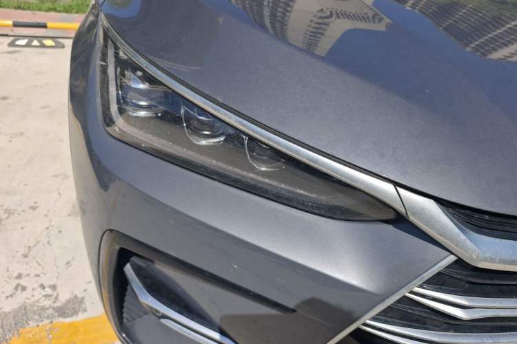 Used BYD Tang New Energy 2021 DM-i 112KM Prestige Model Right Front Headlight
