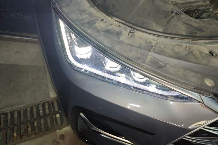 Used BYD Tang New Energy 2021 DM-i 112KM Prestige Model Right Front Headlight