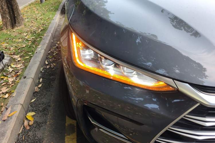 Used BYD Tang New Energy 2021 DM-i 112KM Prestige Model Right Front Headlight