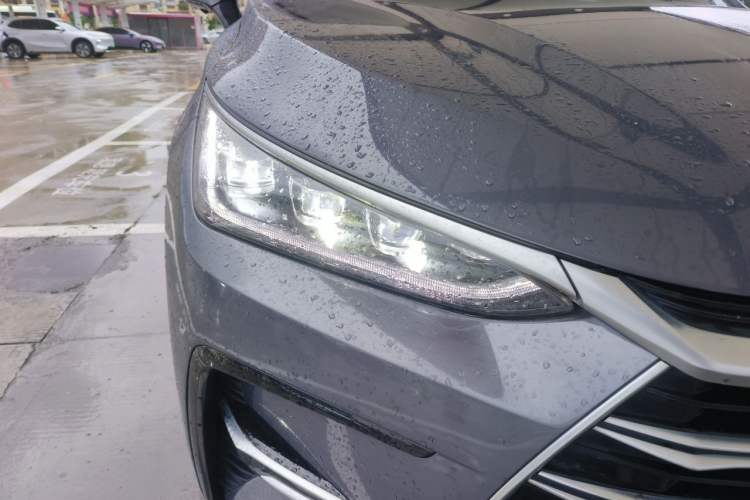Used BYD Tang New Energy 2021 DM-i 112KM Prestige Model Right Front Headlight