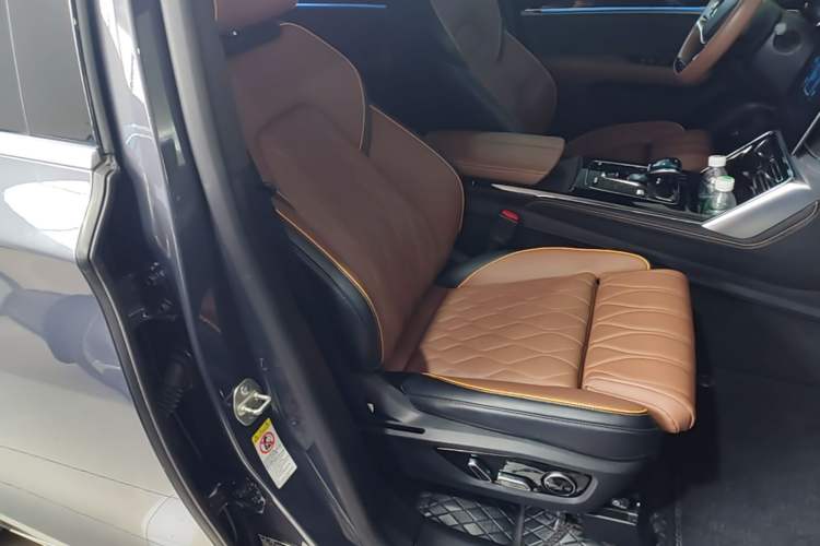 Used BYD Tang New Energy 2021 DM-i 112KM Prestige Model Right Front Seat